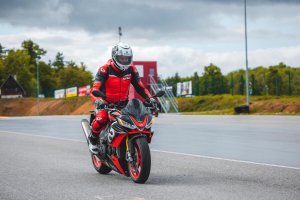Photo 99