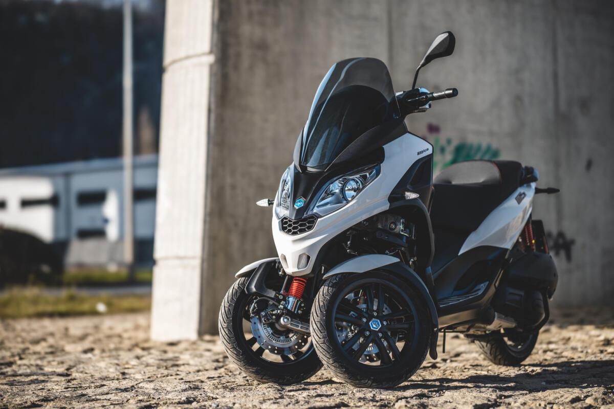 Piaggio MP3 300