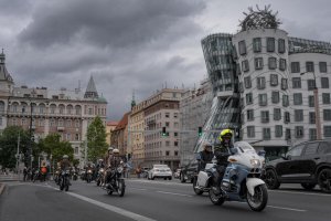 Photo 200