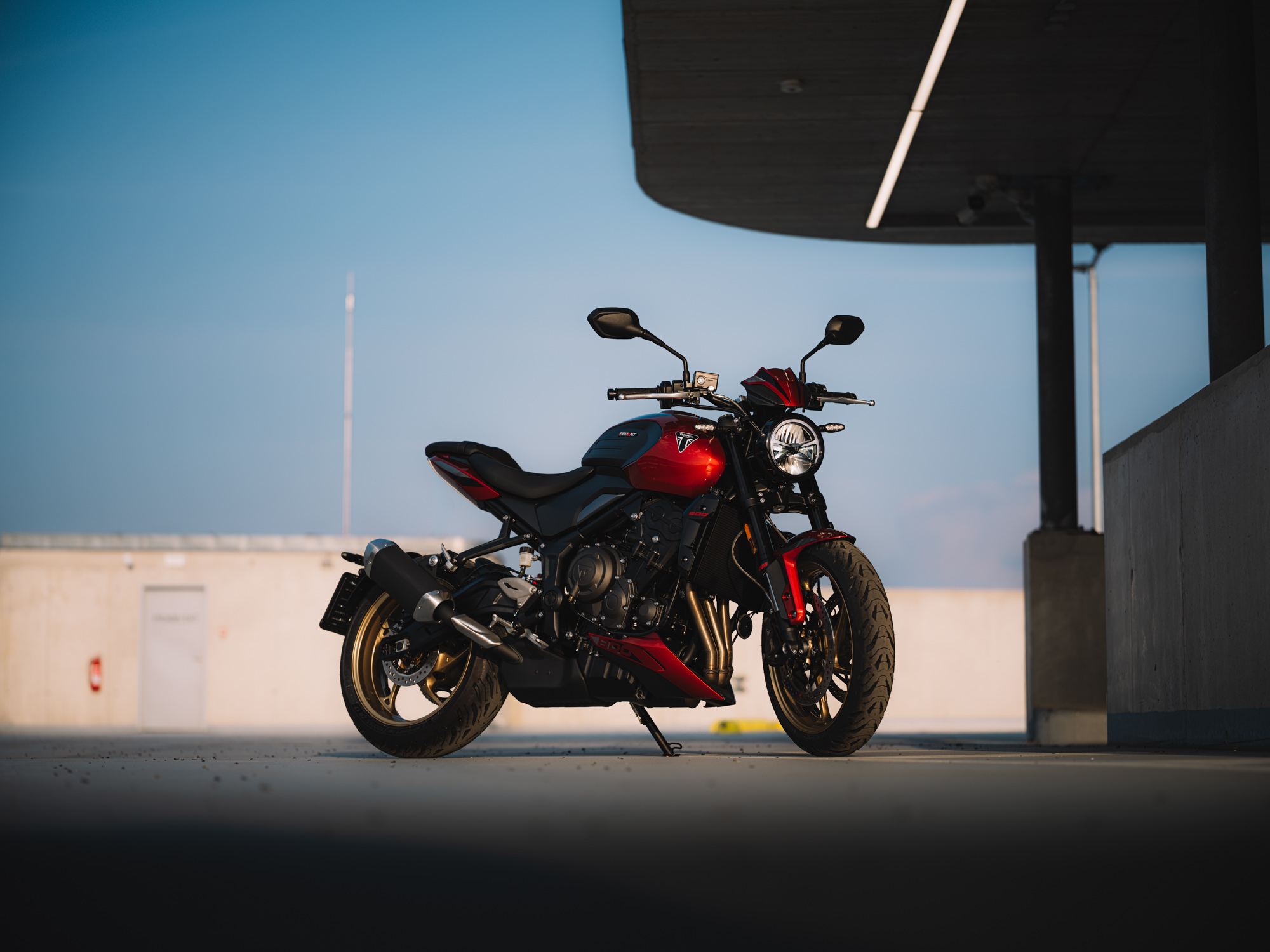 Triumph Trident 800