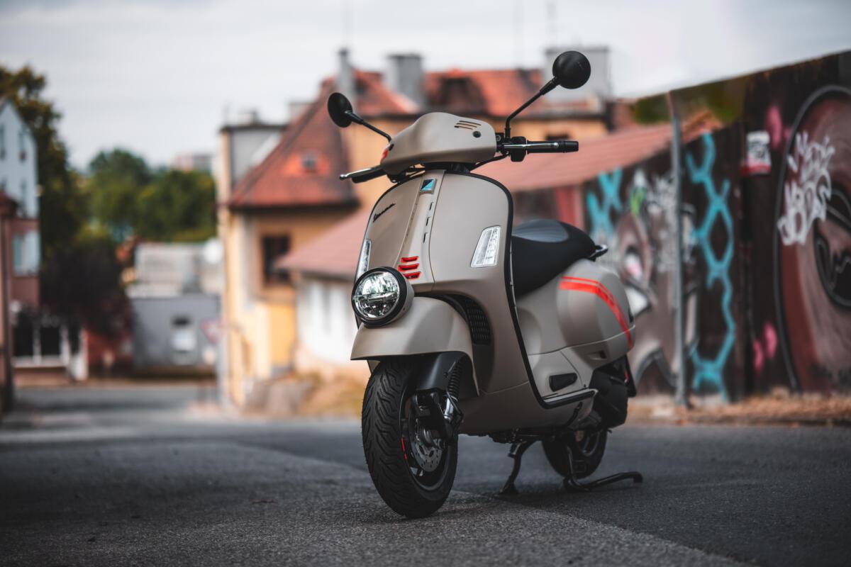 Vespa GTV 300 Beige Avvolgente Matt