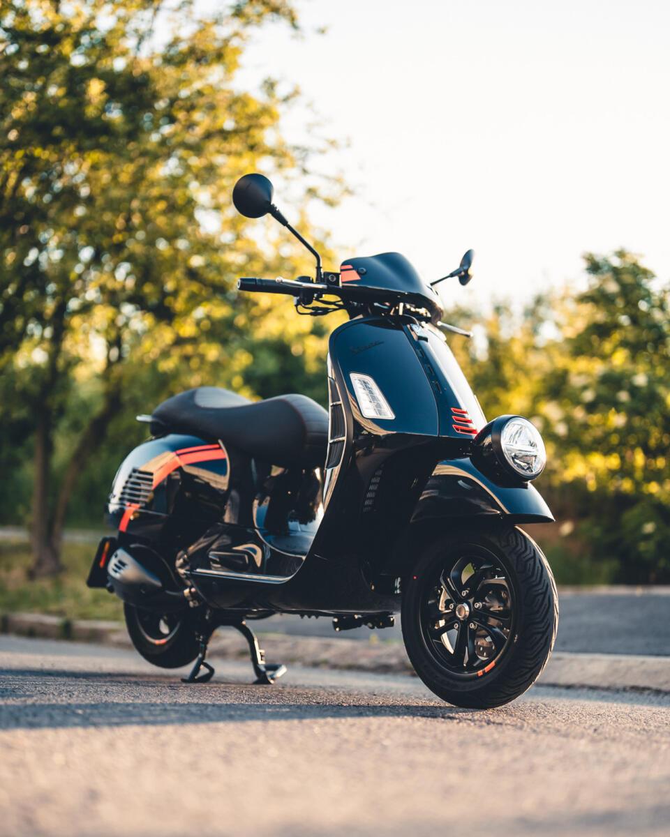 Vespa GTV 300 Nero Convinto